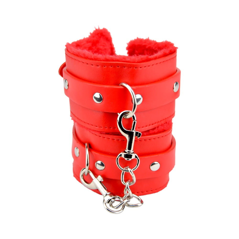 Bound to Please – Plüsch-Handfesseln mit Fellbesatz, rot