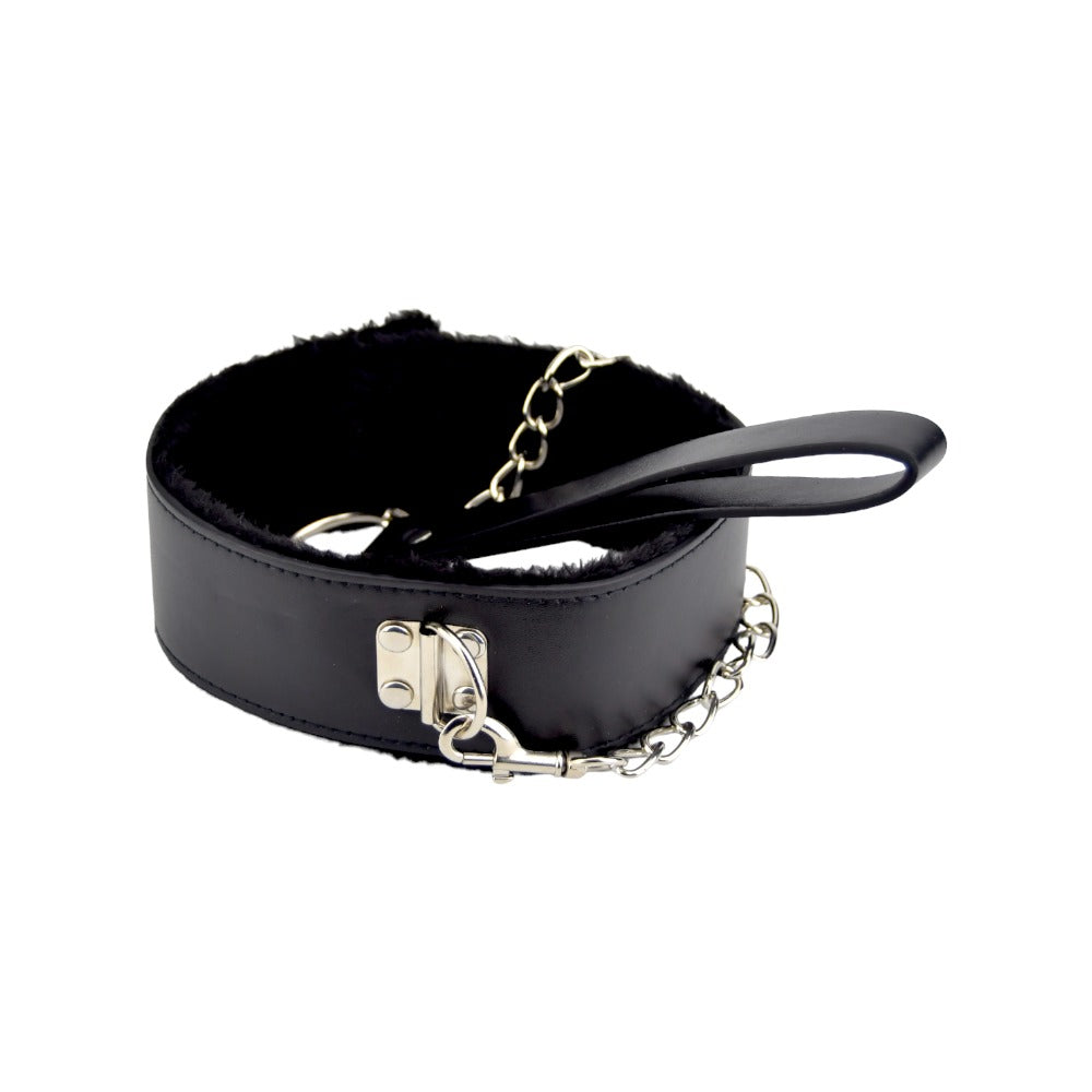 Bound to Please – Plüschhalsband mit Leine, schwarz
